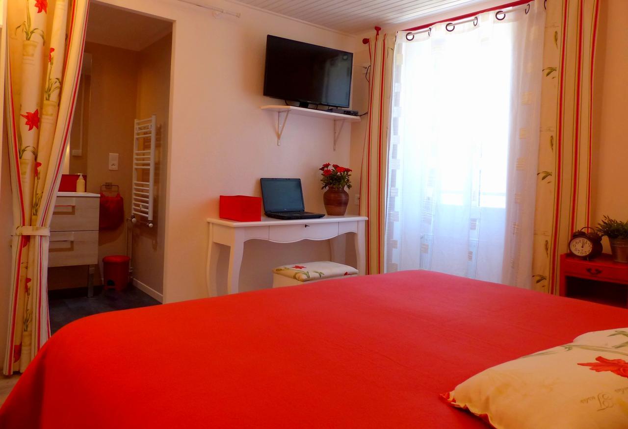 Auberge De Trente Pas Saint-Ferreol-Trente-Pas Luaran gambar